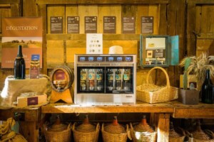 Machine à faire déguster le vins à la boutique.