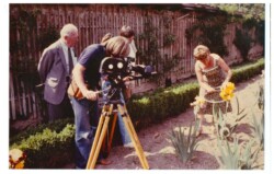 Image d'archive : tournage d'un reportage dans les iris.