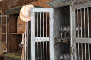 Décos de l'espace vins.